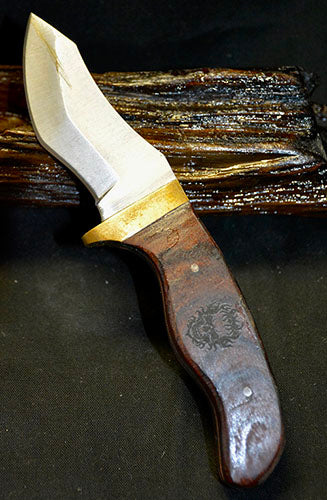 skinning knife with kydex sheath