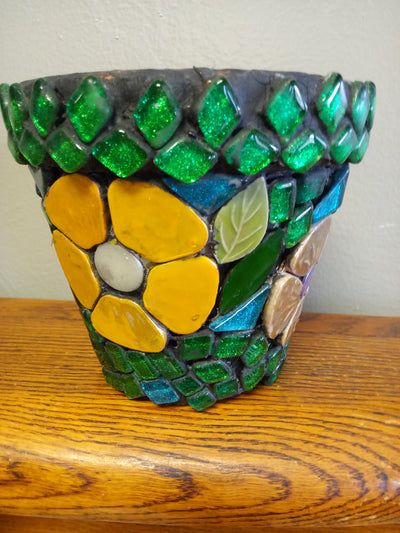 Mosaic Flower Pot- Black with Flowers