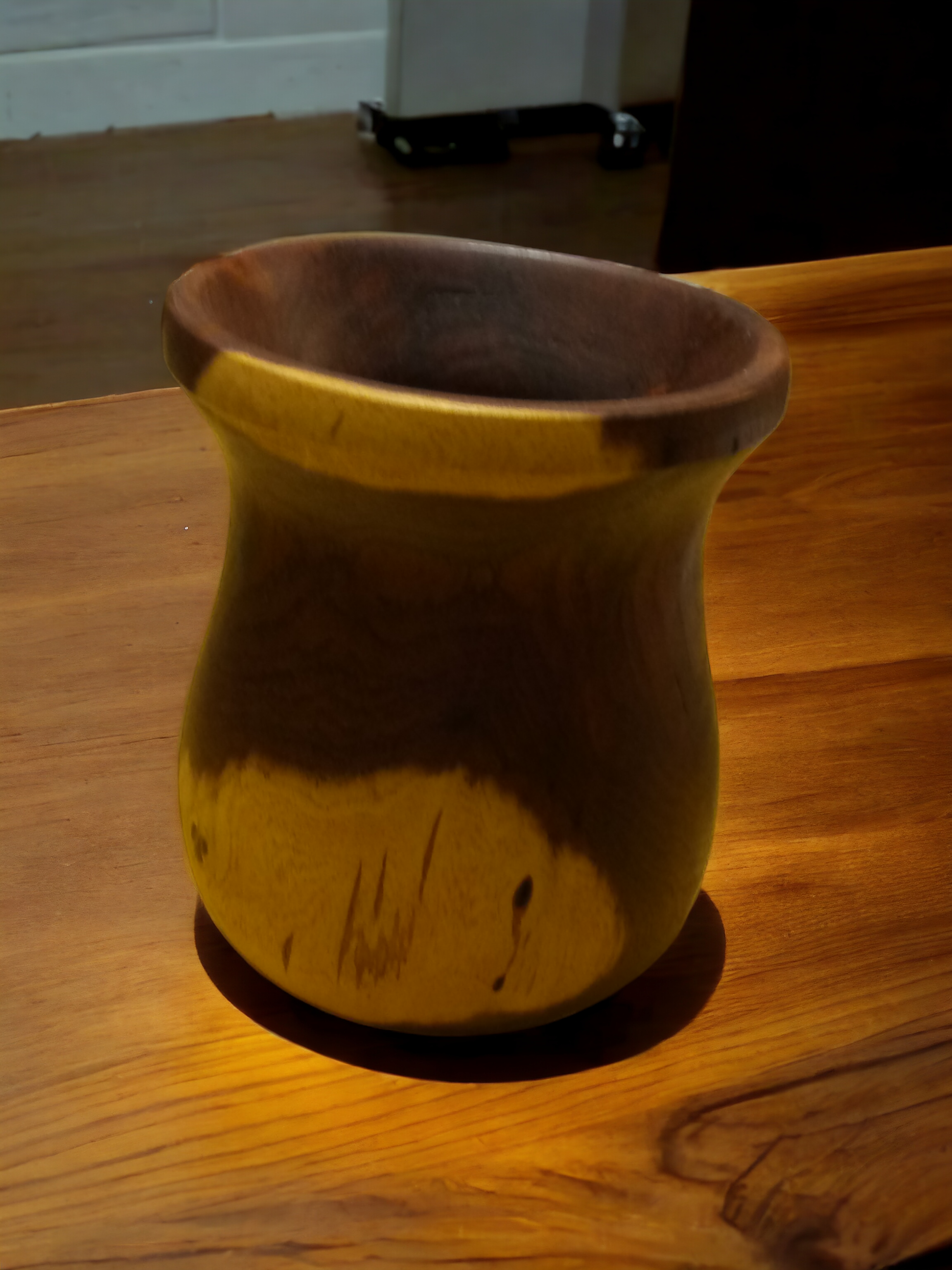 Wood pot from mesquite wood
