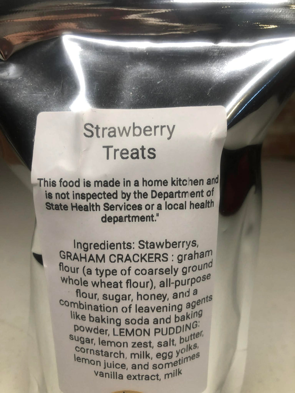 Freeze dried strawberry treats