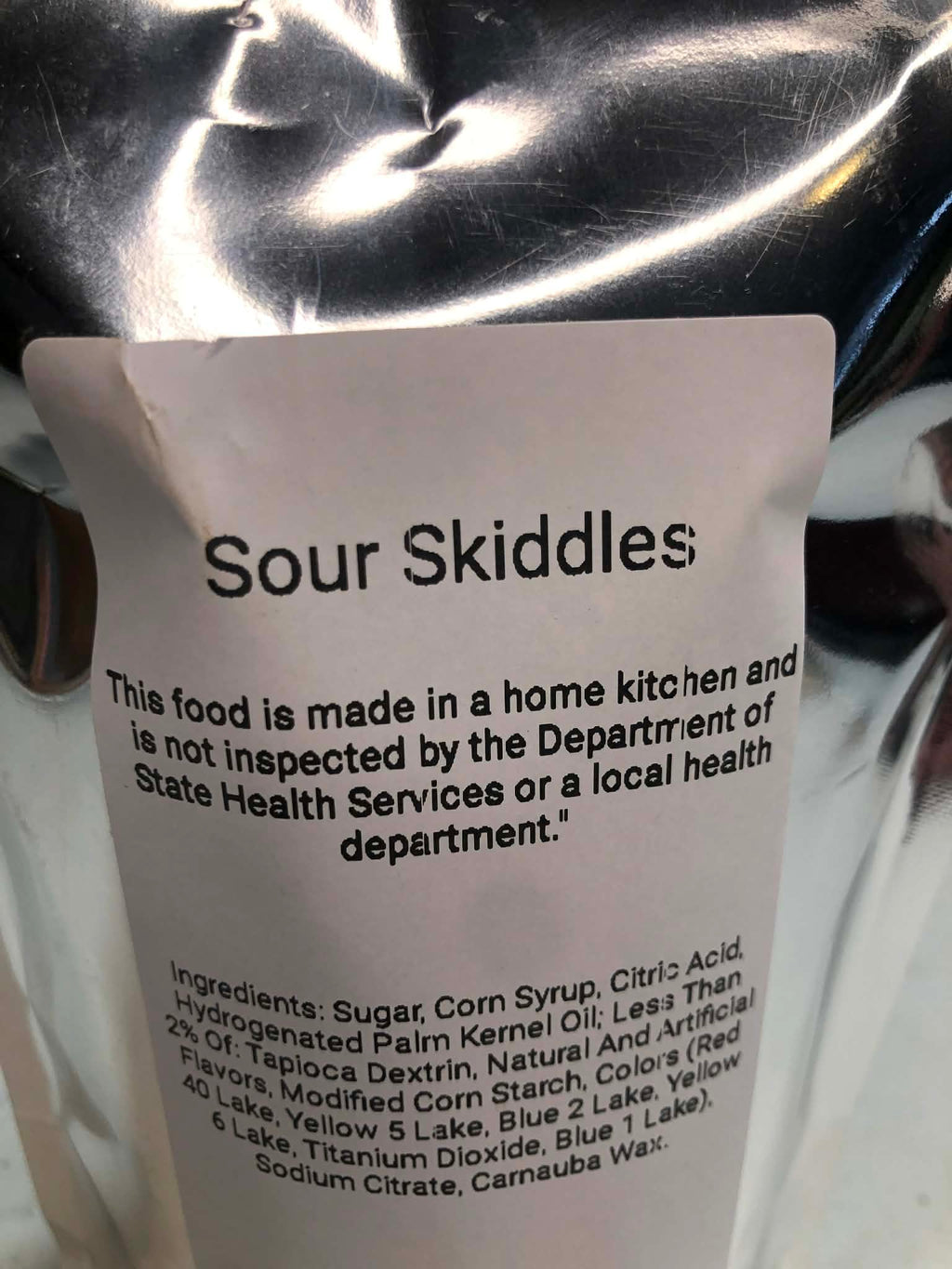 Freeze dried sour skiddles