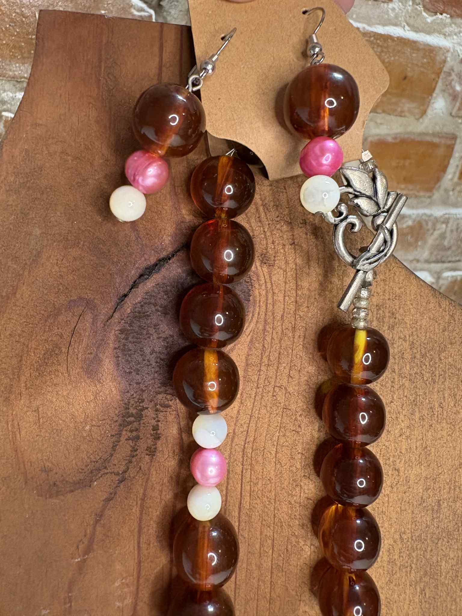 Mother of pearl +Fresh water pearl
