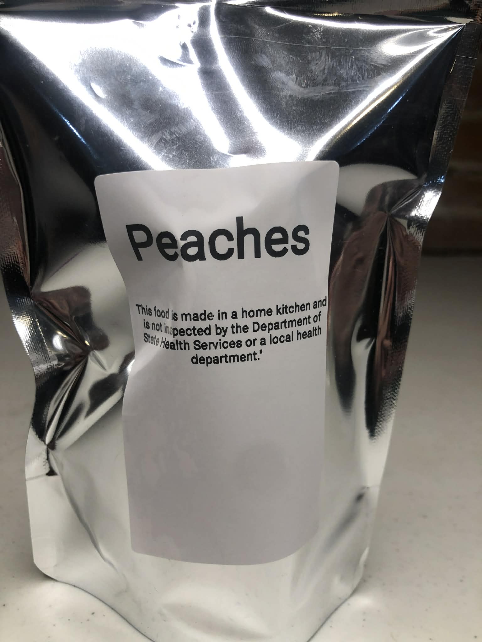 Freeze dried peaches