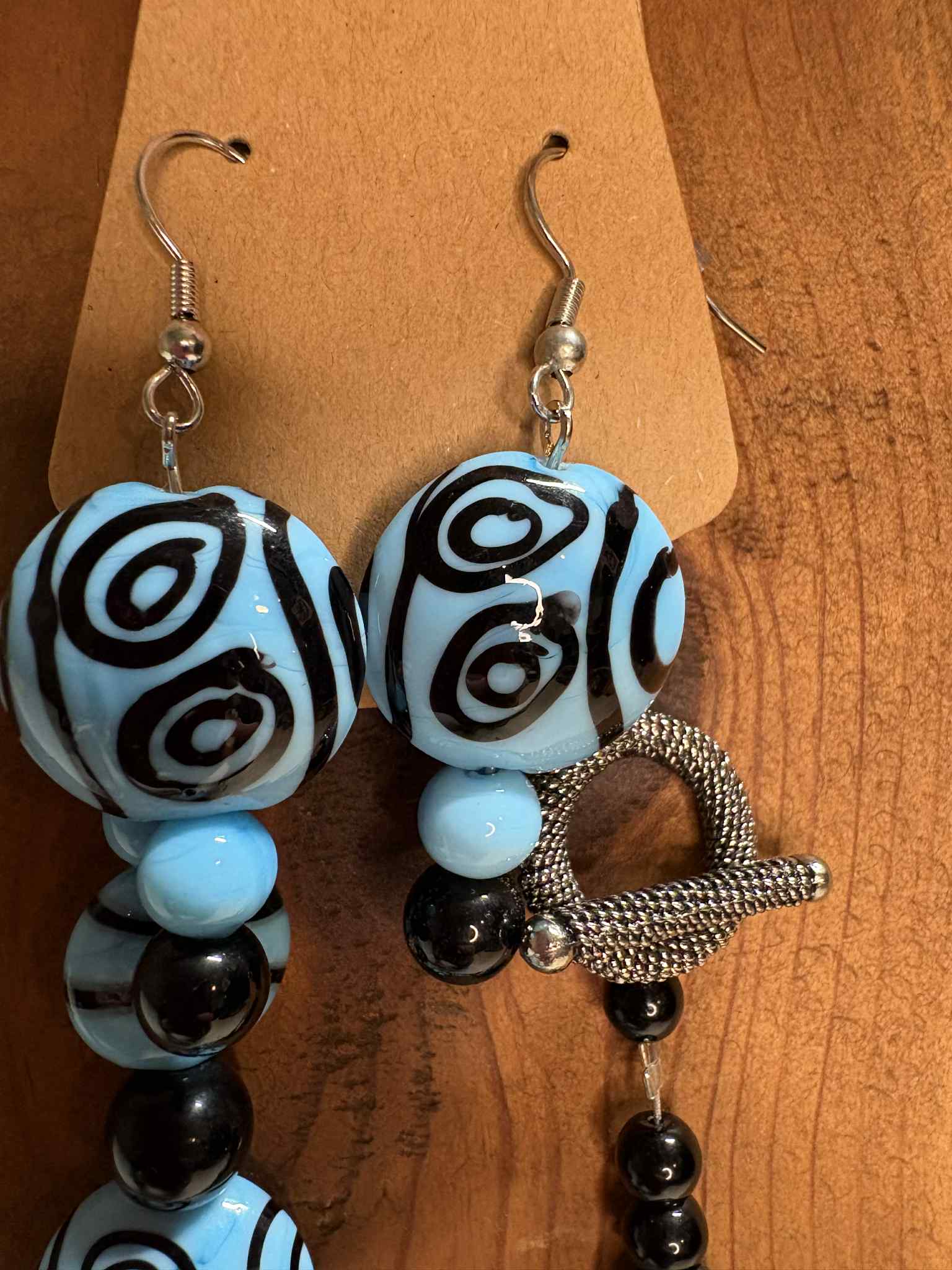 Pottery & black jasper
