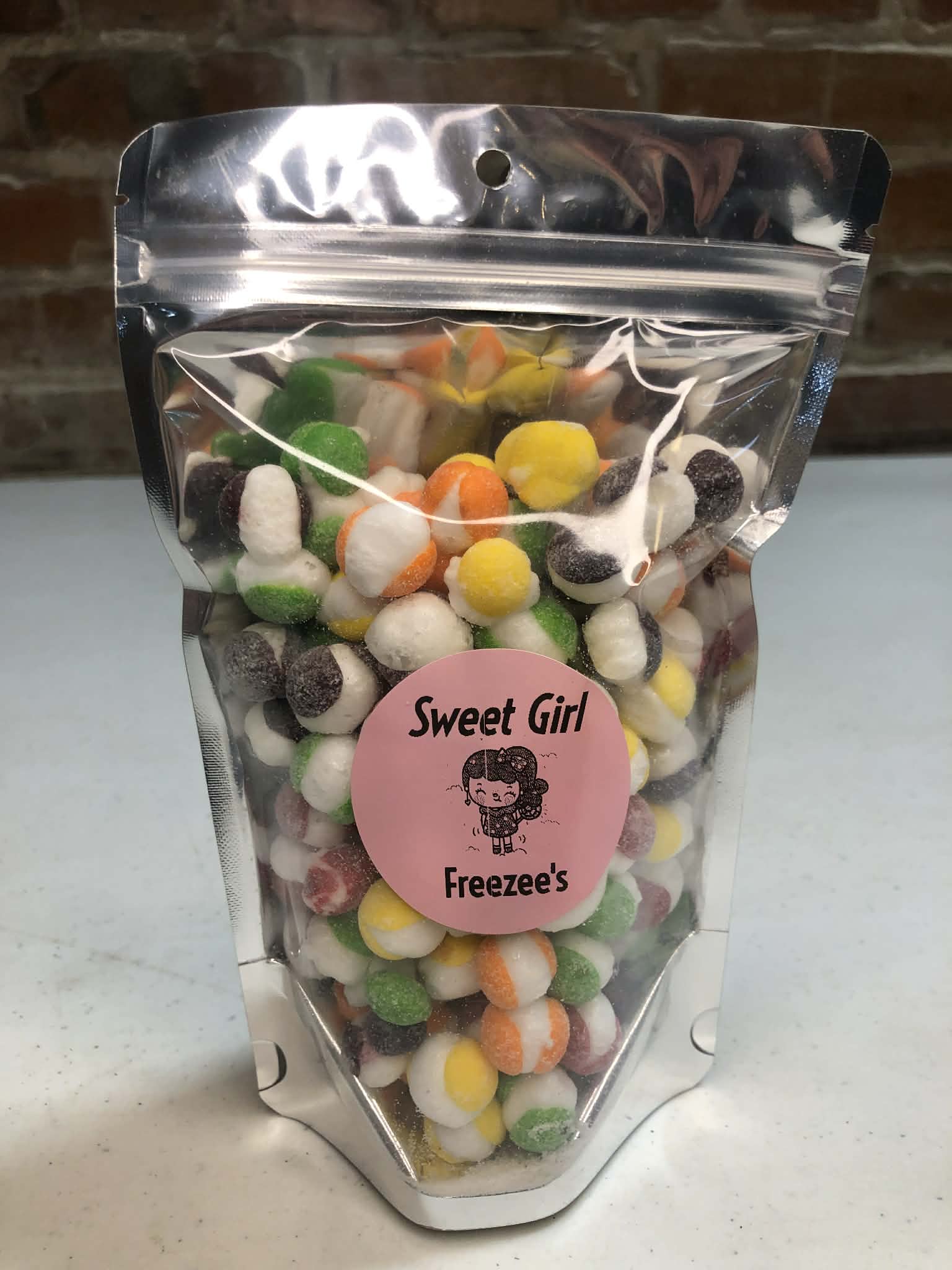 Freeze dried sour skiddles