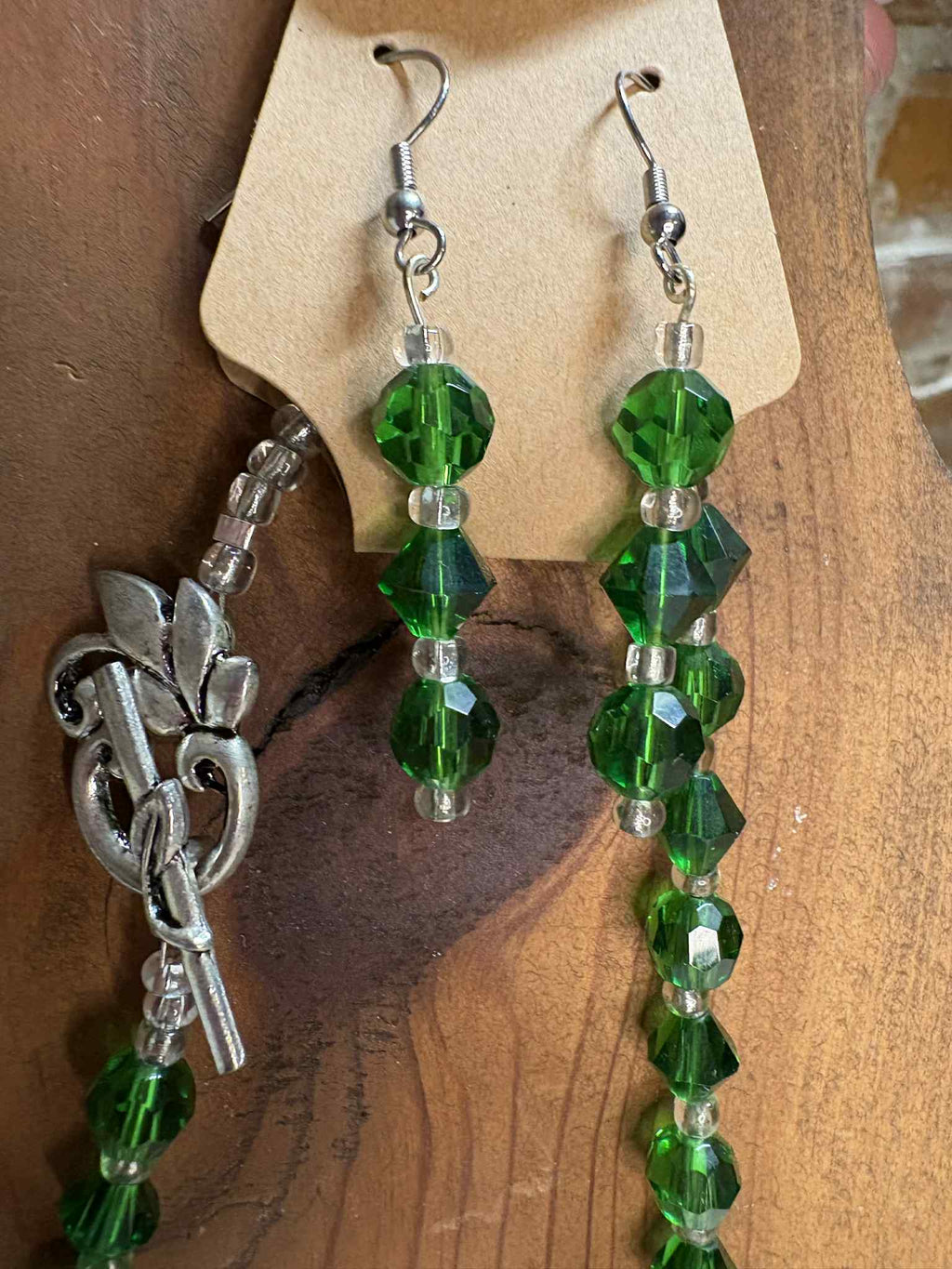 Green clear beads with pendant