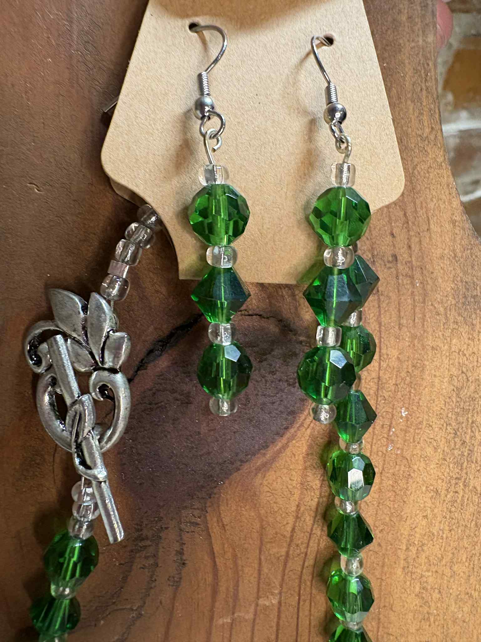 Green clear beads with pendant