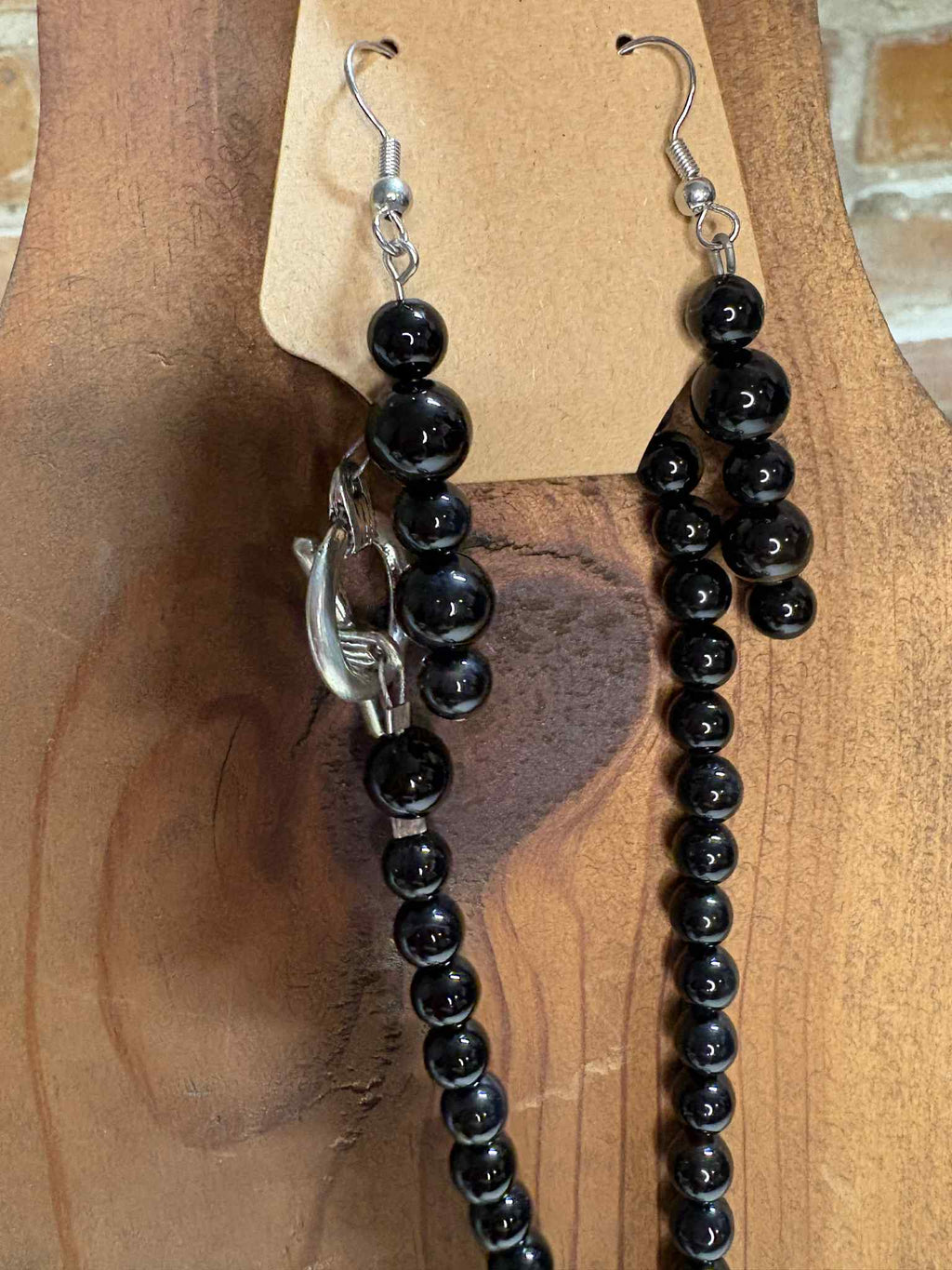 Sandstone & black jasper