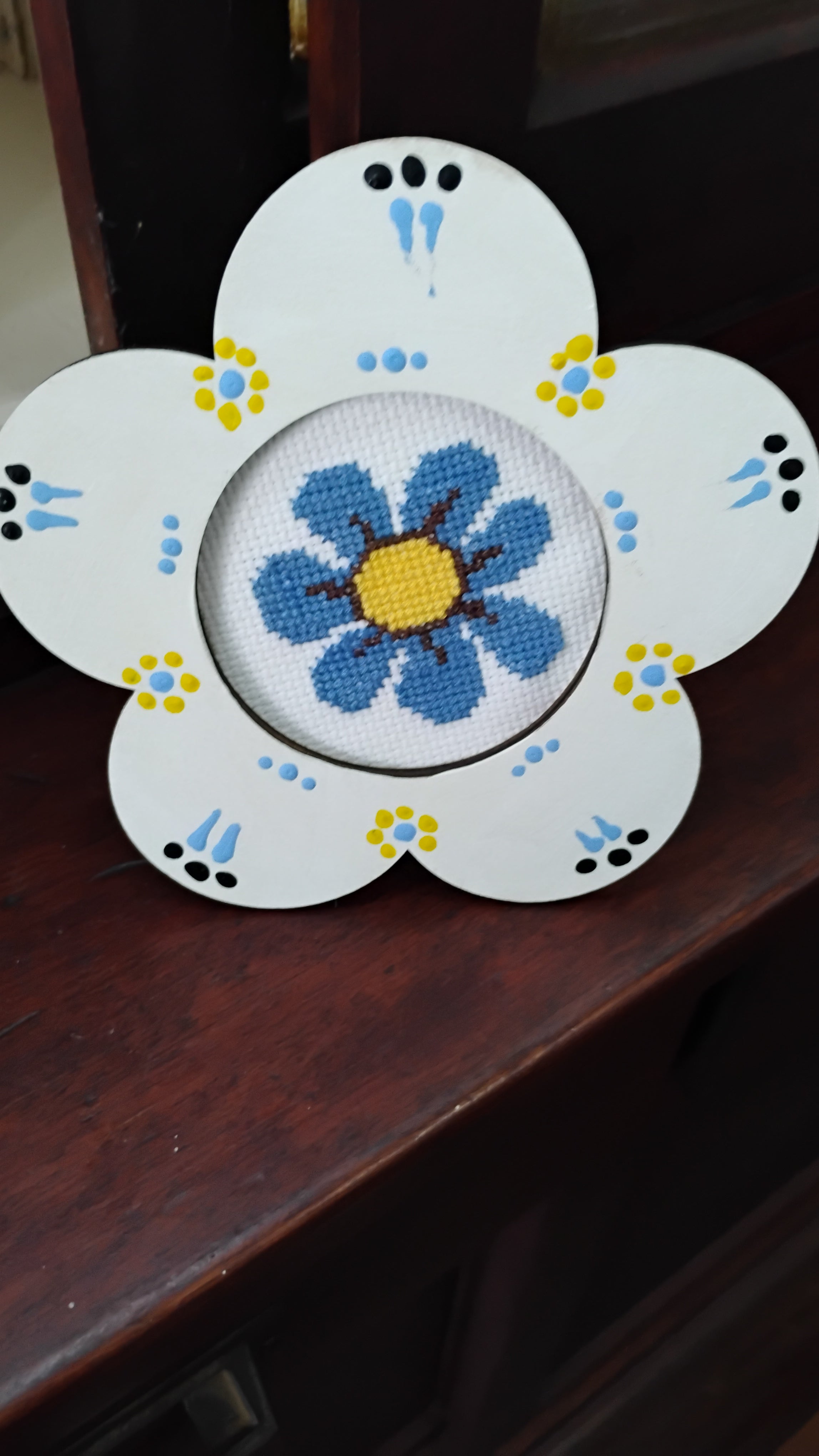 Flower framed cross stitch flower