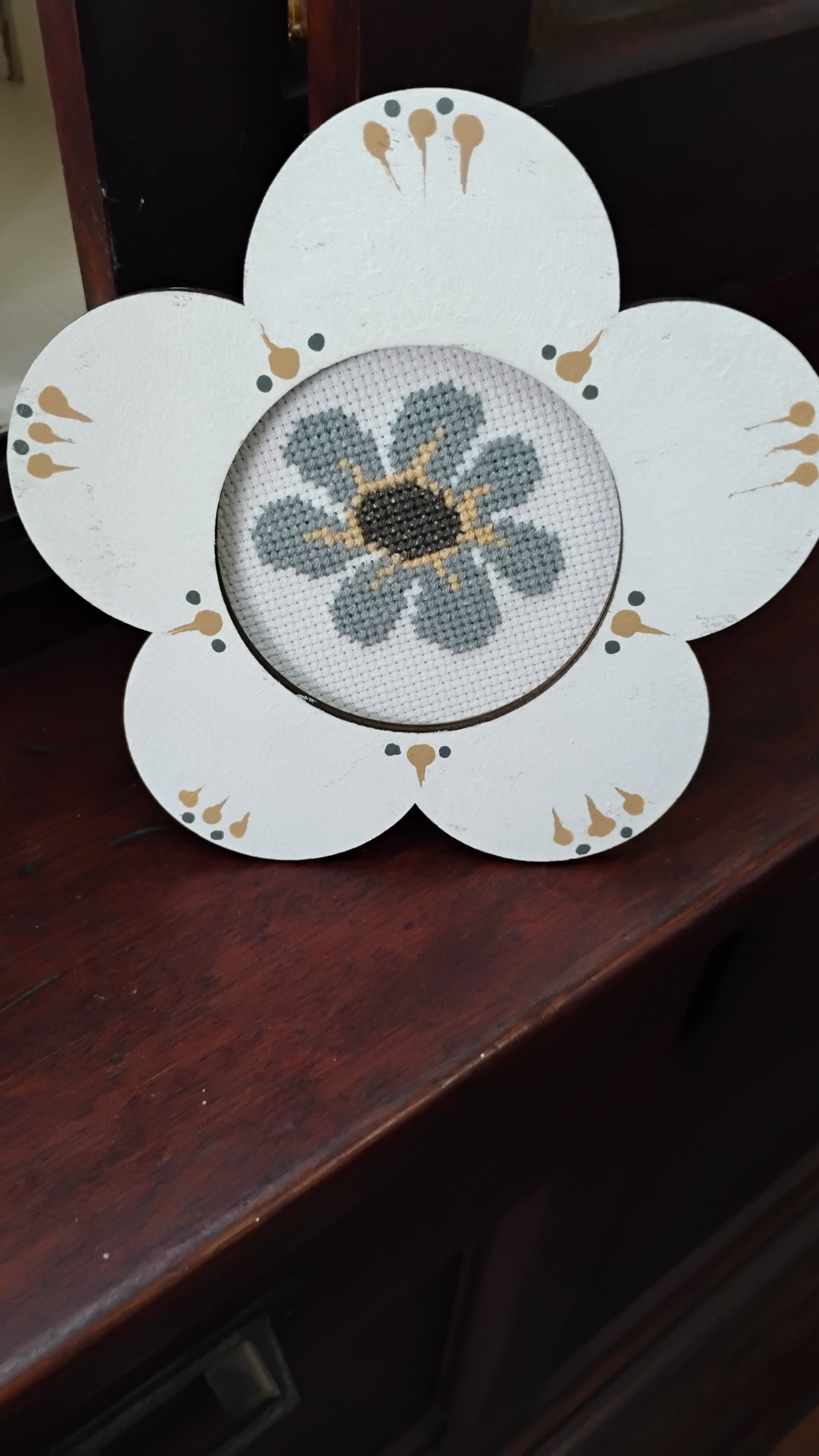 Flower framed cross stitch flower