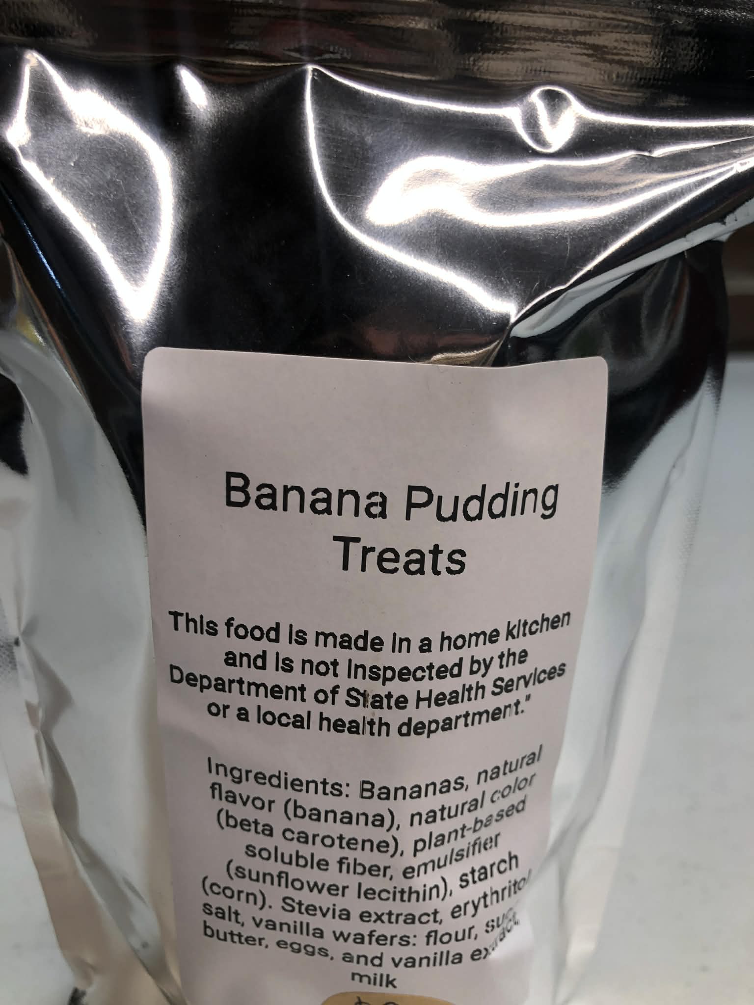Freeze dried banana pudding treats